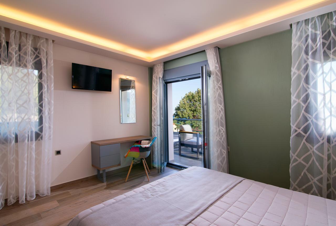 Semiramis Luxury Suites Криси Амудия Екстериор снимка